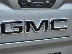 2026 GMC Sierra 1500 AT4 | Thumbnail Photo 10 of 26