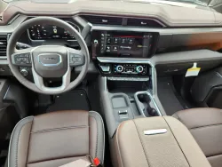 2026 GMC Sierra 3500HD Denali | Thumbnail Photo 12 of 32