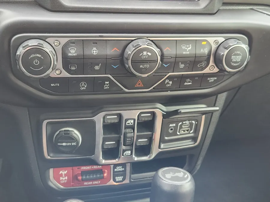 2021 Jeep Wrangler Unlimited Rubicon | Photo 21 of 25