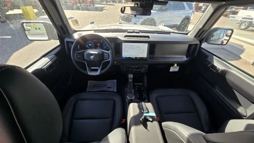 2025 Ford Bronco | Photo 22 of 25
