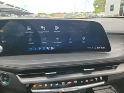 2024 Cadillac XT4 AWD Premium Luxury | Thumbnail Photo 13 of 19