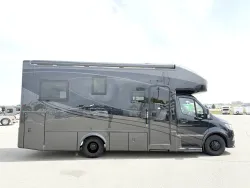 2027 Newmar Freedom Aire 2512 | Thumbnail Photo 3 of 25