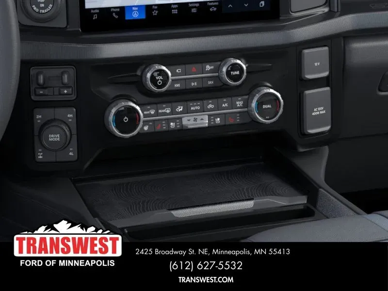 2026 Ford Super Duty F-250 Platinum | Photo 14 of 22