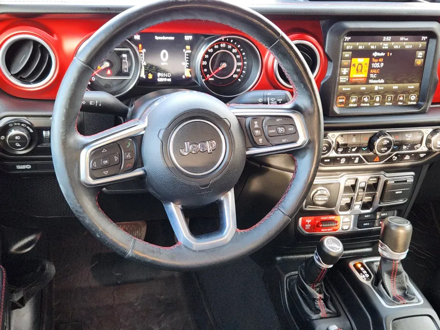 2020 Jeep Gladiator Rubicon | Photo 11 of 25