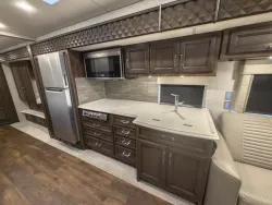 2023 Newmar Bay Star 3408 | Thumbnail Photo 21 of 38
