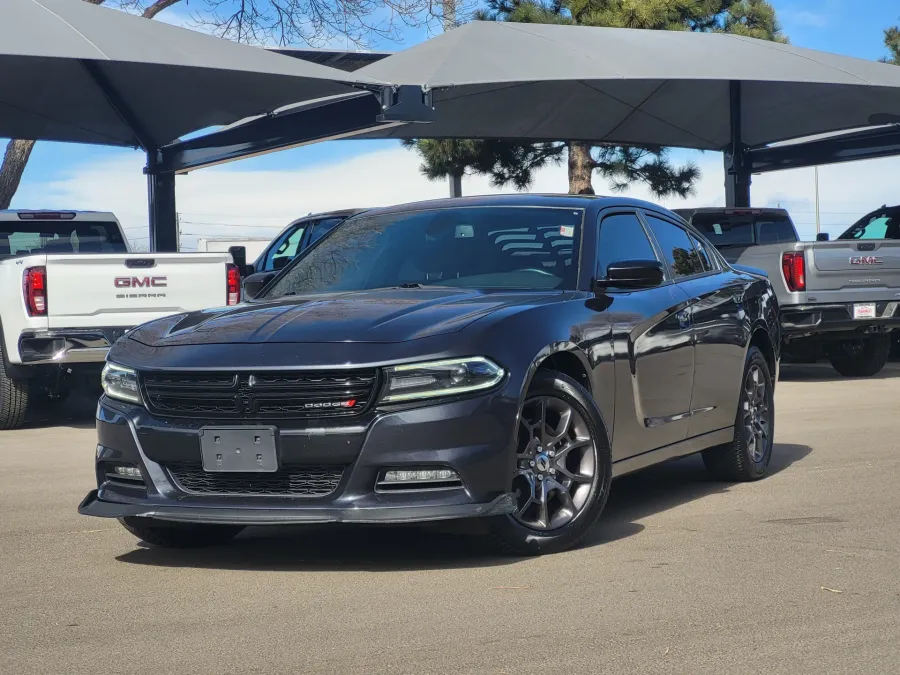 2018 Dodge Charger GT | Photo 5 of 35