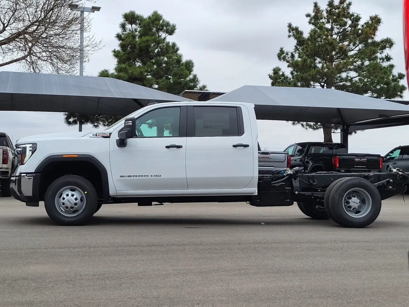 2026 GMC Sierra 3500HD CC Pro | Photo 3 of 21