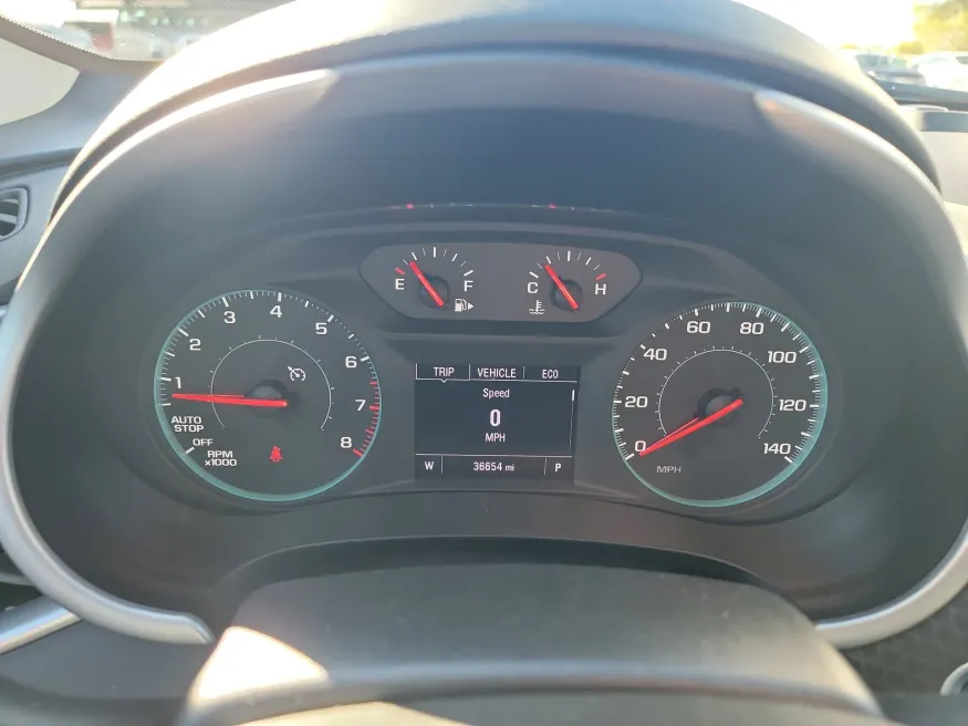 2024 Chevrolet Malibu LT | Photo 12 of 16