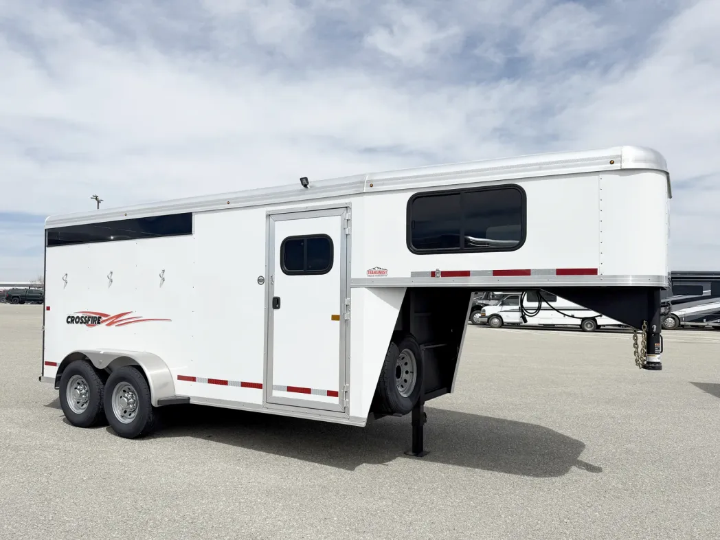 2026 Logan Coach Crossfire 3HGN 