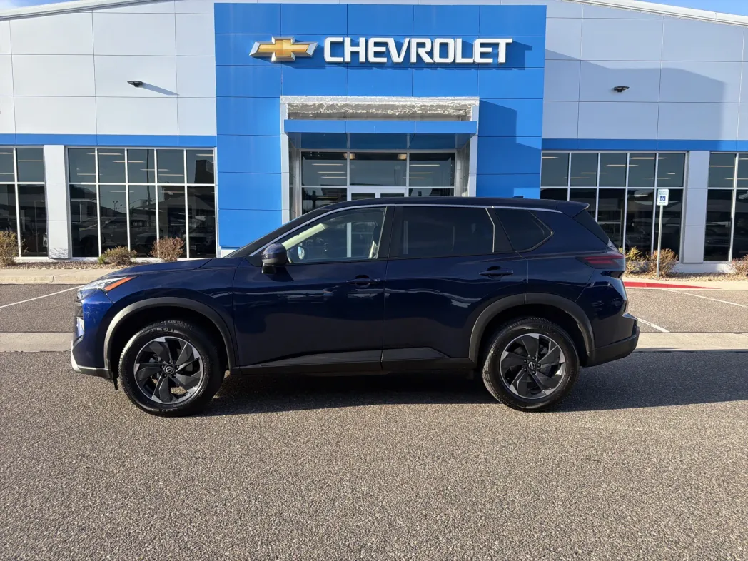 2024 Nissan Rogue SV 