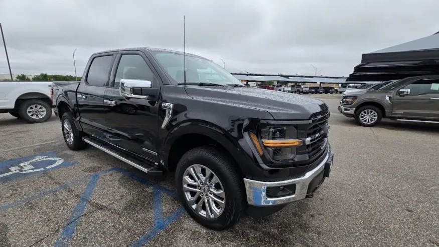 2025 Ford F-150 | Photo 3 of 29