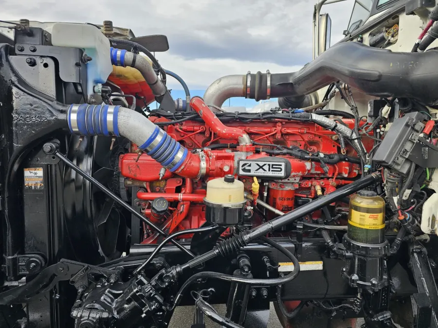 2018 Peterbilt 389 | Photo 17 of 20