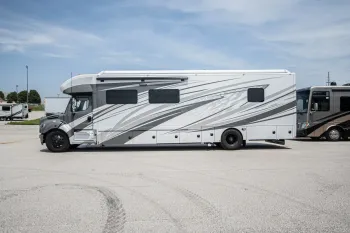 2026 Renegade Verona LE 40LTS