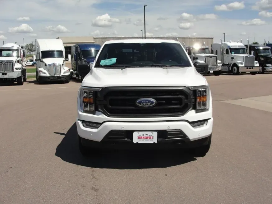 2021 Ford F-150 XLT | Photo 14 of 28