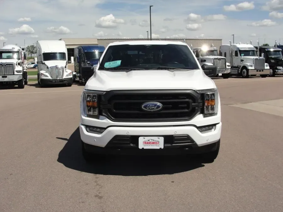 2021 Ford F-150 XLT | Photo 14 of 28