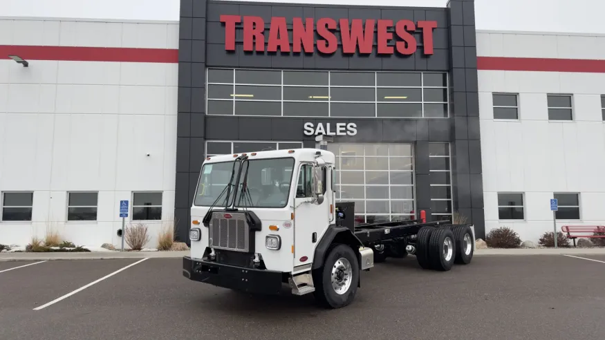 2026 Peterbilt 520 | Photo 1 of 20