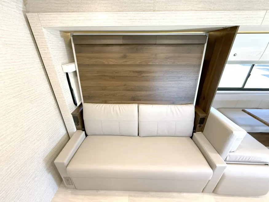 2021 Winnebago Navion 24D | Photo 12 of 24