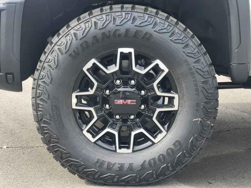 2026 GMC Sierra 2500HD AT4X | Photo 9 of 25