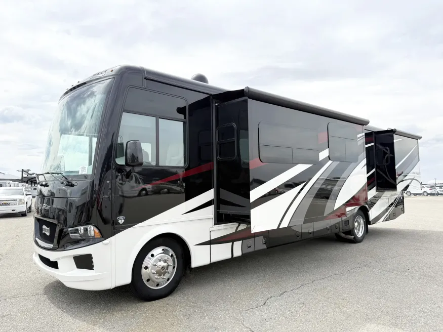 2021 Newmar Bay Star 3626 | Photo 21 of 27