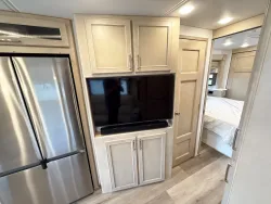 2026 Renegade Verona 40VRB | Thumbnail Photo 12 of 31