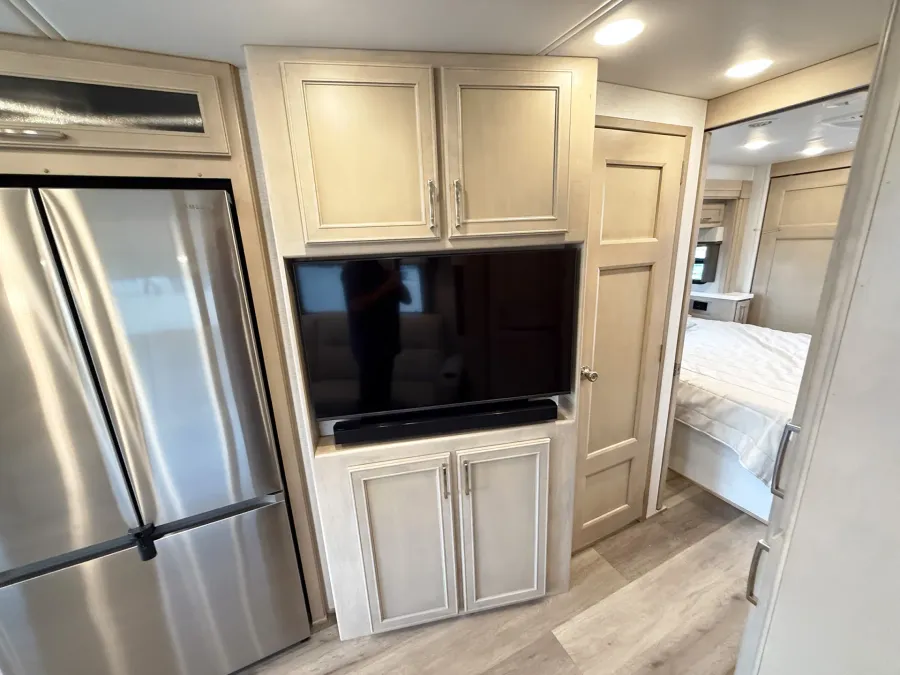 2026 Renegade Verona 40VRB | Photo 12 of 31