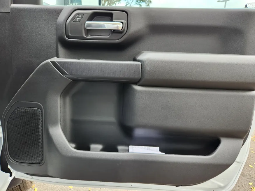 2025 GMC Sierra 3500HD CC Pro | Photo 13 of 28