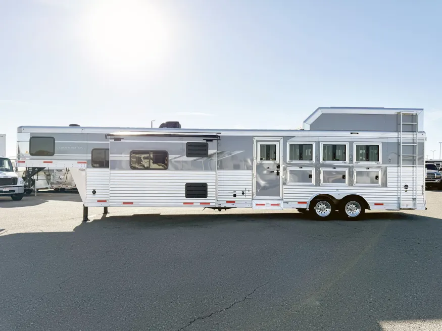 2022 SMC 4HLQ | Photo 21 of 27