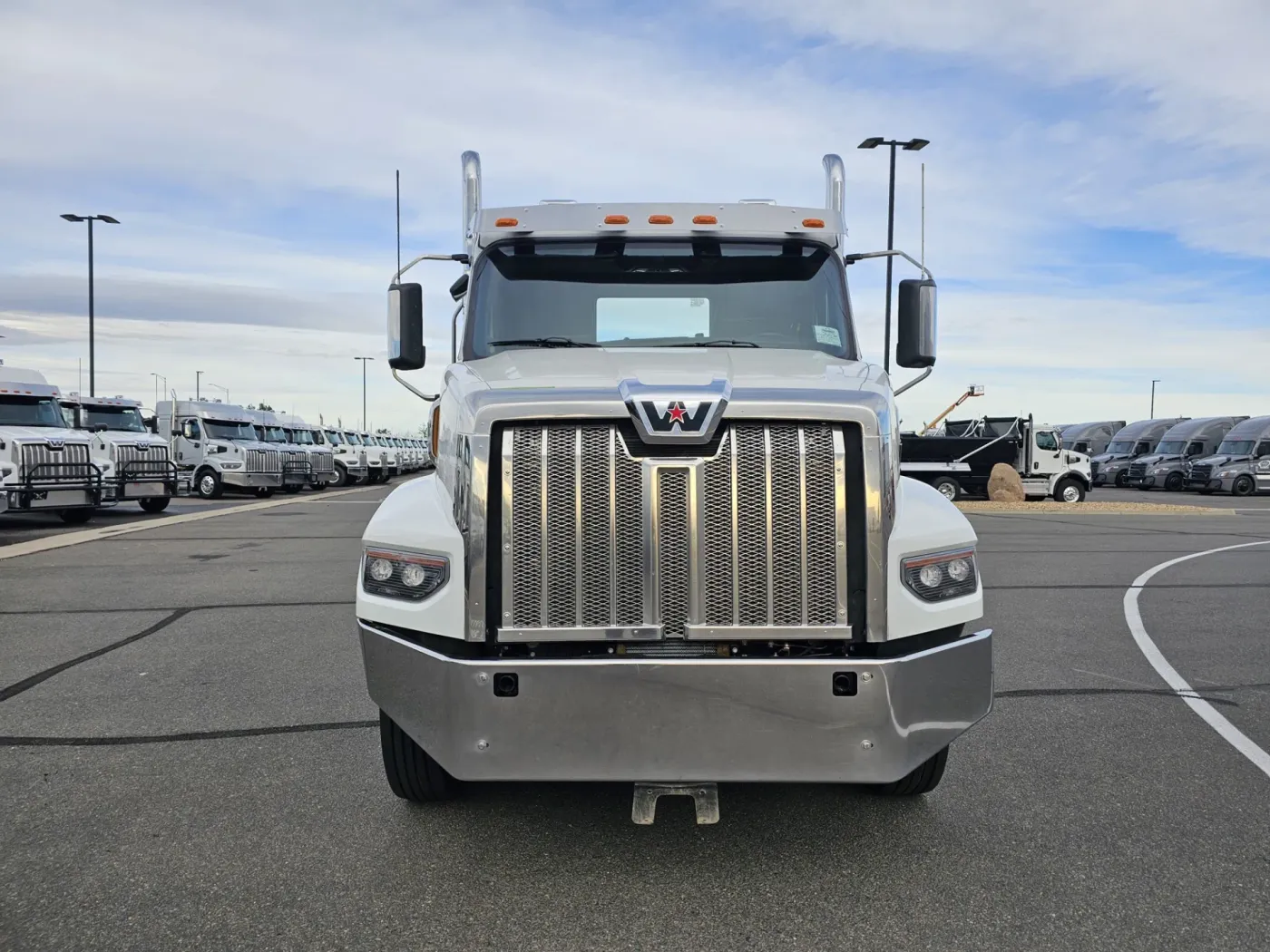 2022 Western Star 49X | Photo 2 of 18