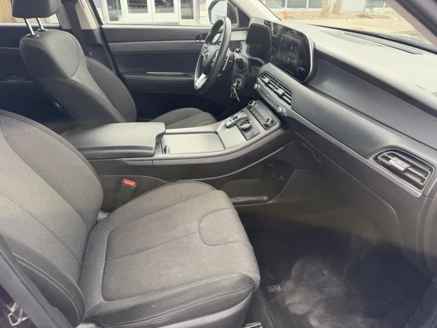 2020 Hyundai Palisade SE | Photo 11 of 18