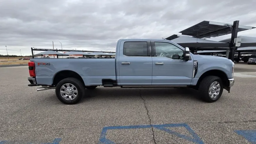 2026 Ford Super Duty F-250 | Photo 6 of 43