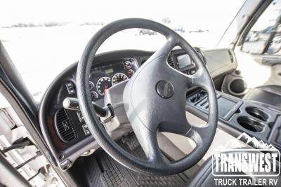 2013 Freightliner M2 106 | Thumbnail Photo 20 of 26