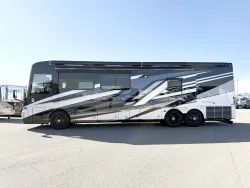 2026 Newmar Mountain Aire 4118 | Thumbnail Photo 22 of 31