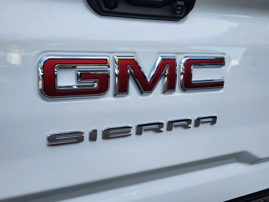 2026 GMC Sierra 2500HD Pro | Photo 14 of 30