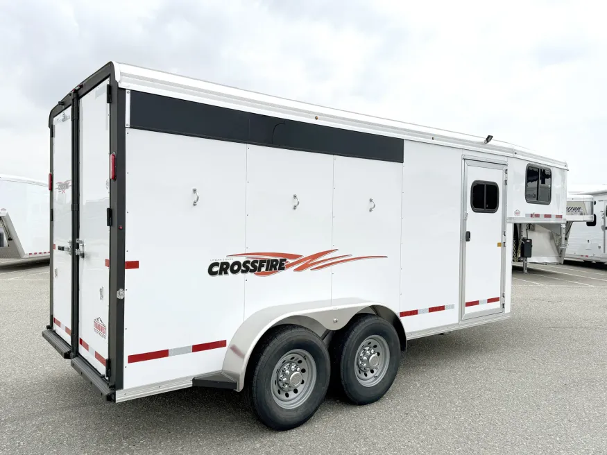 2025 Logan Coach Crossfire 3HGN | Photo 8 of 14