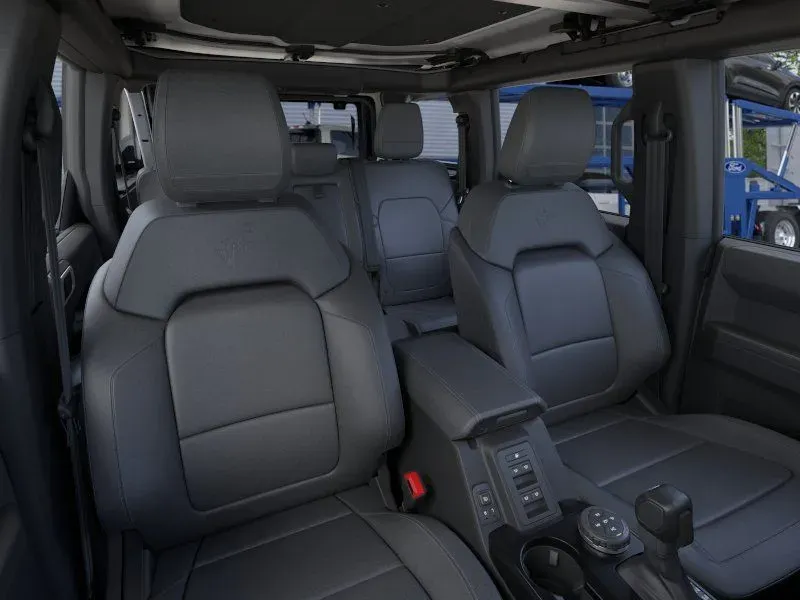 2026 Ford Bronco Badlands | Photo 9 of 25