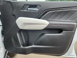 2026 GMC Canyon 4WD AT4X | Thumbnail Photo 16 of 29