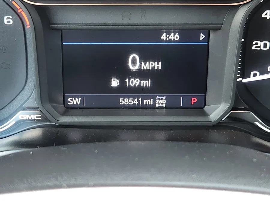 2021 GMC Sierra 1500 Elevation | Photo 22 of 28