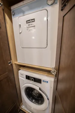 2019 Newmar Dutch Star 4369 | Thumbnail Photo 31 of 31