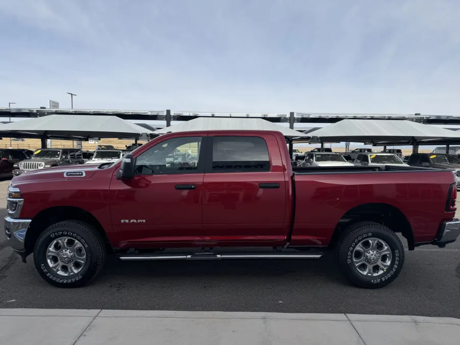 2026 RAM 2500 Big Horn | Photo 4 of 16