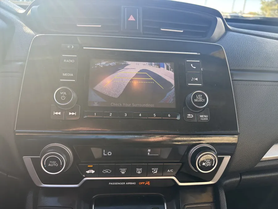 2019 Honda CR-V LX | Photo 11 of 15