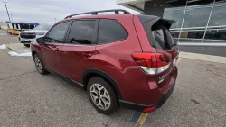 2024 Subaru Forester | Thumbnail Photo 6 of 32