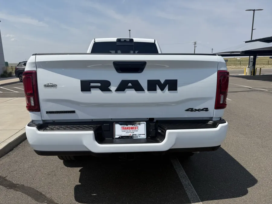 2025 RAM 2500 Big Horn | Photo 6 of 14