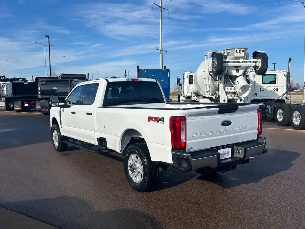 2026 Ford Super Duty F-350 XLT | Photo 2 of 13