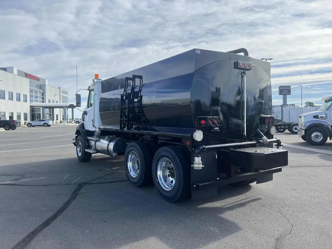 2024 Western Star 47X | Photo 4 of 12