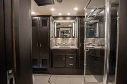 2026 Newmar Mountain Aire 4118 | Thumbnail Photo 26 of 44