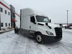 2024 Freightliner Cascadia | Thumbnail Photo 2 of 9