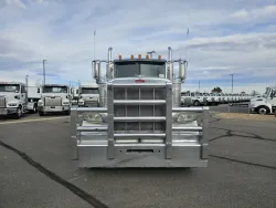 2018 Peterbilt 389 | Thumbnail Photo 2 of 20