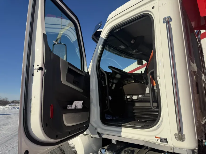 2026 Western Star 47X | Photo 9 of 15