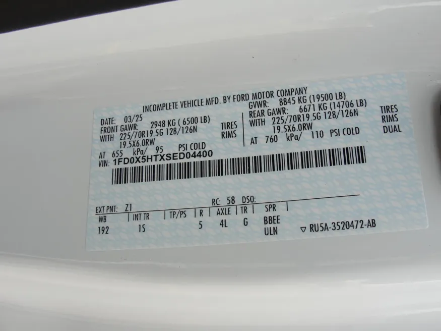 2025 Ford F-550 | Photo 9 of 10