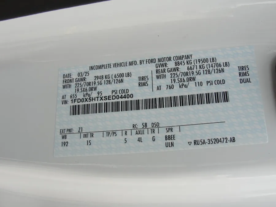 2025 Ford F-550 | Photo 9 of 10